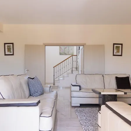 Phaedrus Living: Luxury *