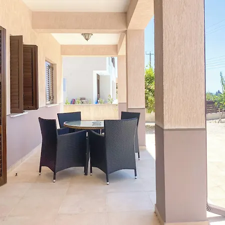 Phaedrus Living: Luxury Willa *
