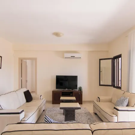 Phaedrus Living: Luxury